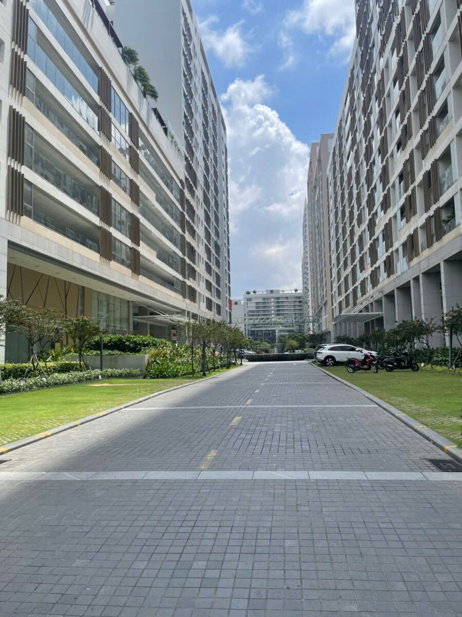 mat sau lien ke duong noi khu kdc midtown - Giá cho thuê Shophouse mặt Đường số 15 kdc Midtown phường Tân Mỹ T9/2026