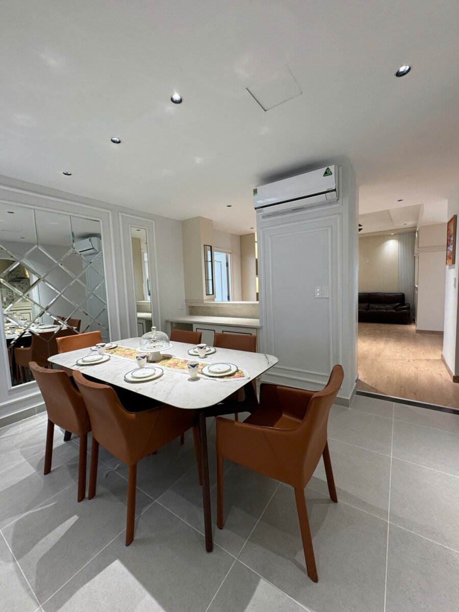 phong an sang trong 1 - Giá mua bán căn hộ 4pn tòa D chung cư Riverside Residence phường Tân Mỹ T9/2026