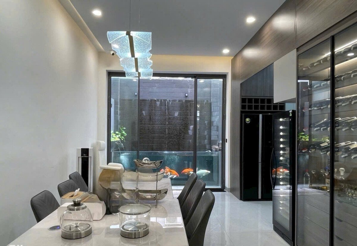 phong an sang trong 4 - Giá mua bán nhà Biệt thự 4pn mặt đường Nội khu Hưng Thái 2 phường Tân Hưng T10/2026