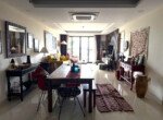 phong-khach-can-ho-ban