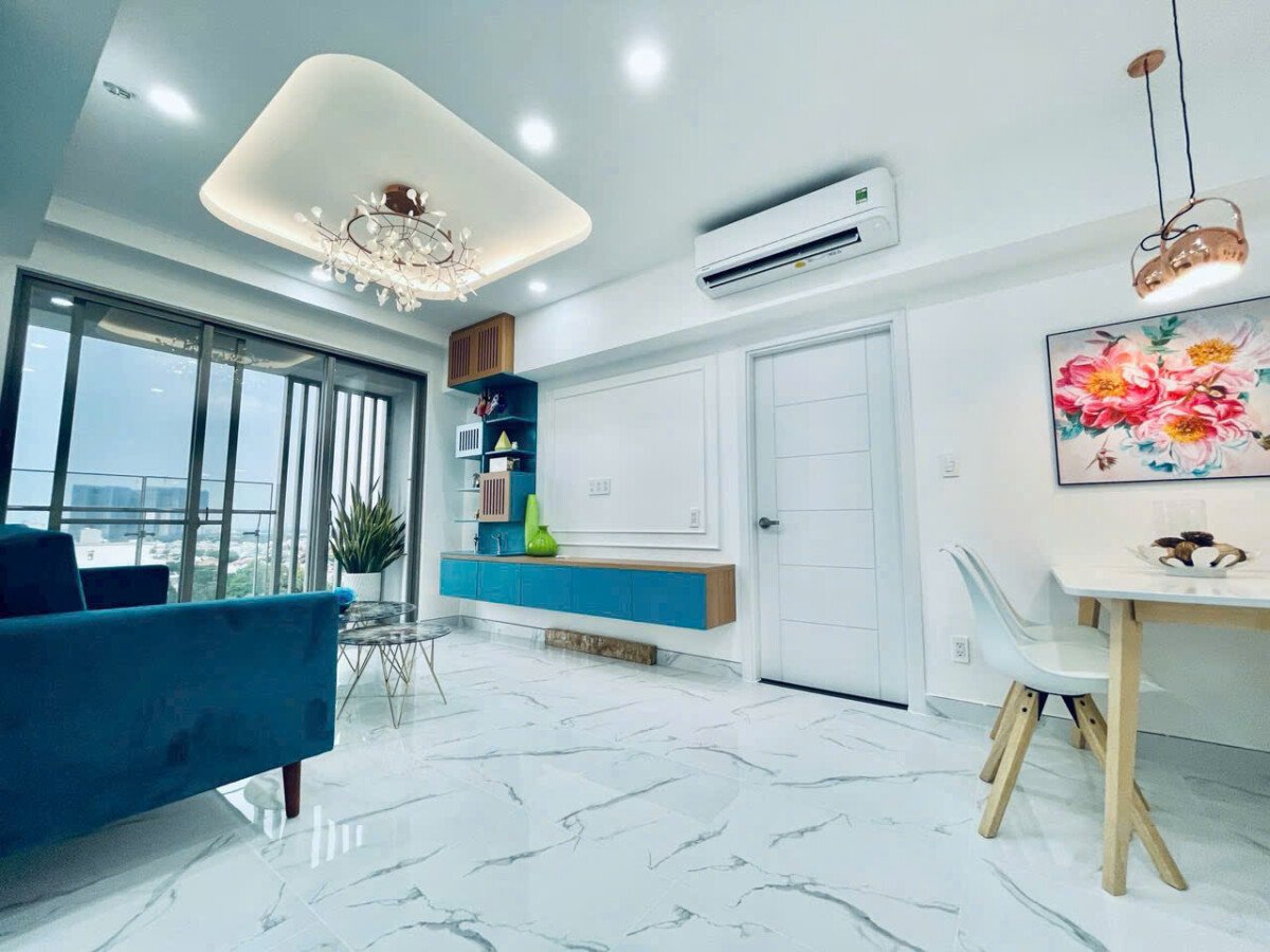 phong khach can ho ban 22 - Giá mua bán căn hộ 2pn chung cư Hưng Phúc Happy Residence phường Tân Mỹ T10/2026