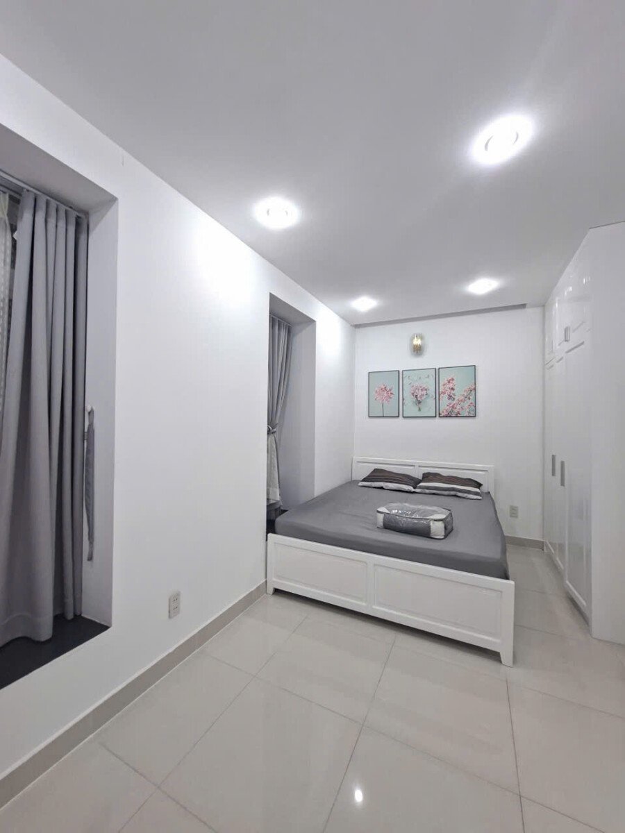 phong ngu 2 - Cho thuê căn hộ Sky Garden 3. DT 70m2 Tone trắng- 2 Phòng ngủ-2wc- Giá thuê 16 Triệu/Tháng