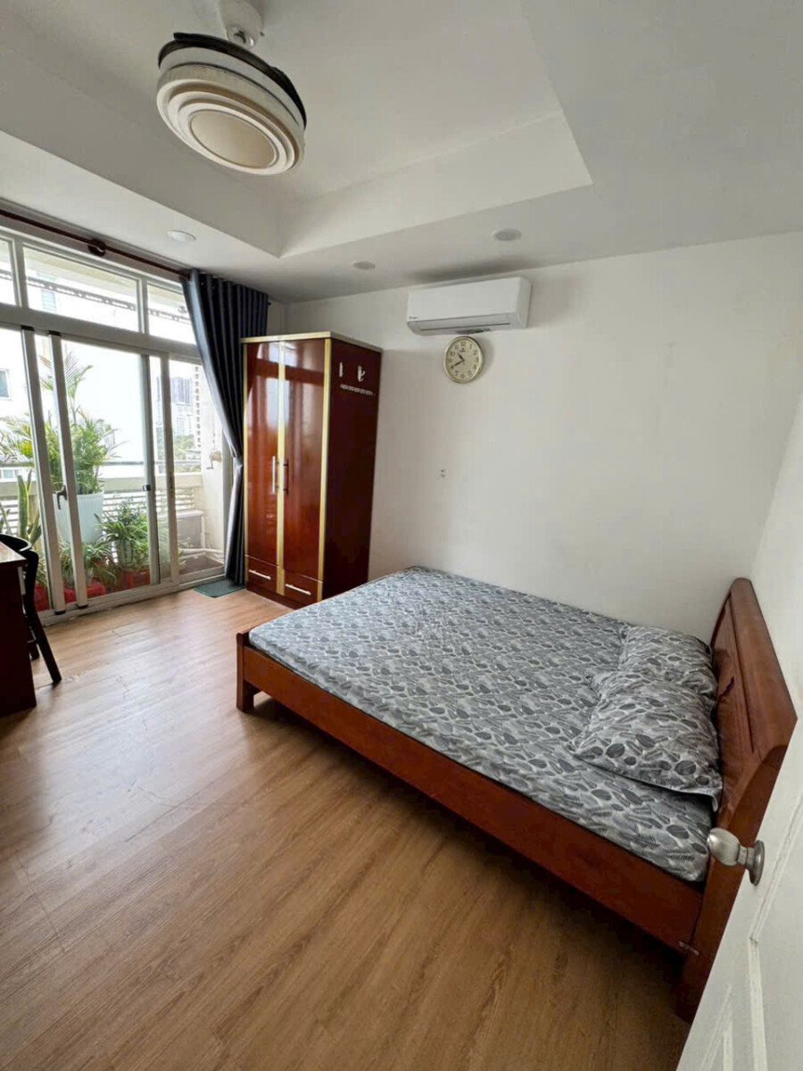 phong ngu nho 4 - Giá mua bán căn hộ 3pn chung cư Cảnh Viên 1 phường Tân Mỹ T9/2026
