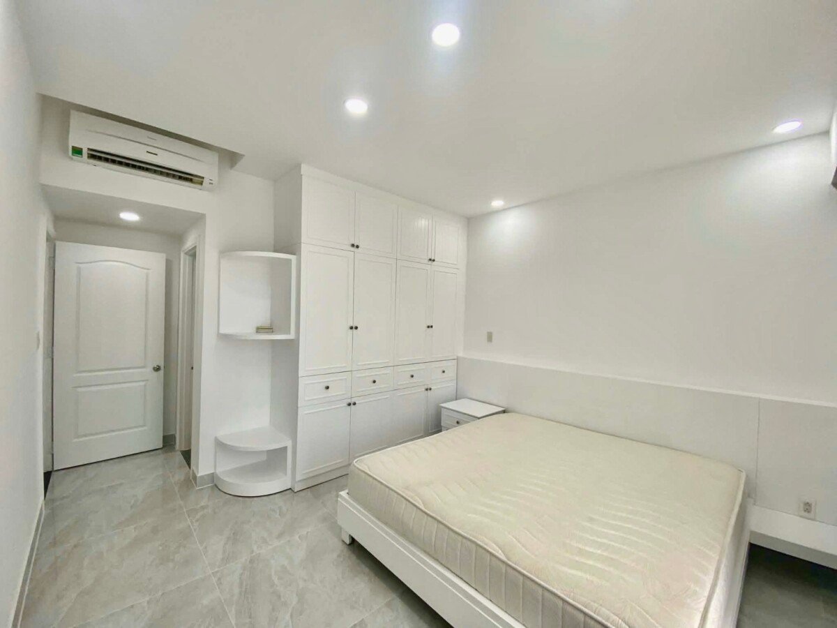 phong ngu nho trong can ho cho thue - Giá cho thuê căn hộ 3pn tòa C chung cư Riverpark Residence phường Tân Hưng T9/2026