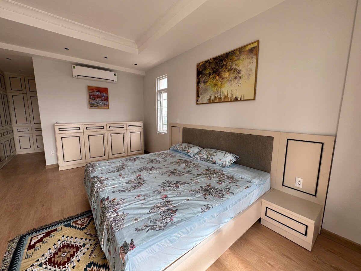 phong ngu thu 4 - Giá mua bán căn hộ 4pn tòa D chung cư Riverside Residence phường Tân Mỹ T9/2026
