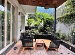 san vuon ben hong nha ban 150x110 - Giá mua bán nhà Biệt thự nguyên căn 5pn kdc Sala Thủ Thiêm T9/2026