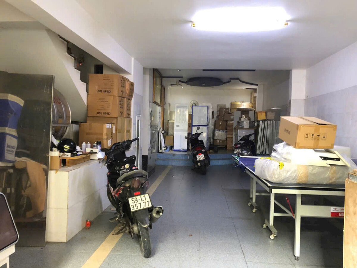 tang ham nha cho thue - Giá cho thuê nhà phố nguyên căn 5pn kdc Trung Sơn xã Bình Hưng T9/2026