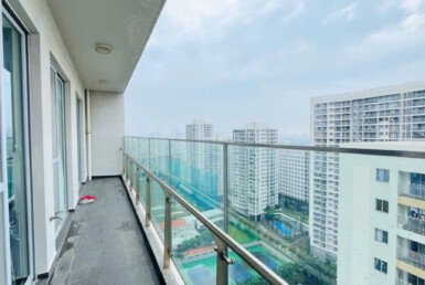 Cho thuê căn hộ Scenic Valley 1. DT 118m2 Thiết kế 3 phòng ngủ-2wc. View hồ bơi Giá thuê 32 Triệu/Tháng