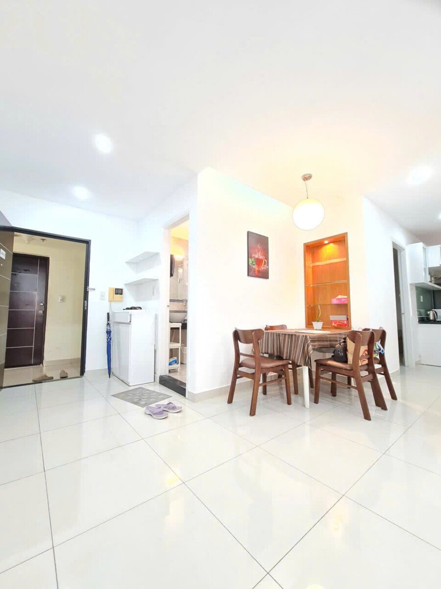 bep can ho ban 1 - Bán căn hộ 70m2, chung cư Sky Garden 3, giá 4.550 tỷ, đầy đủ nội thất, tầng cao.