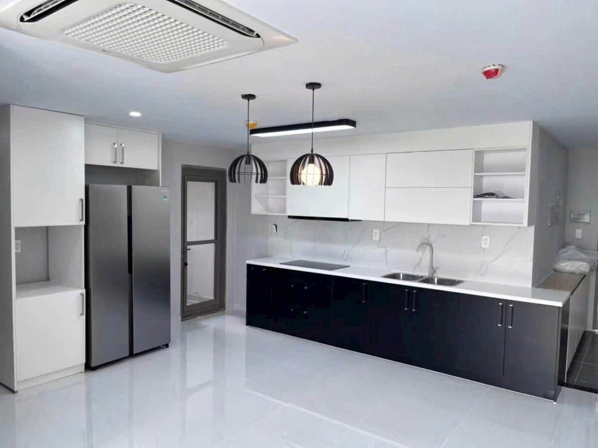 bep rong rai - Giá mua bán căn hộ 3pn chung cư Saigon South Residences Nhà Bè T10/2026