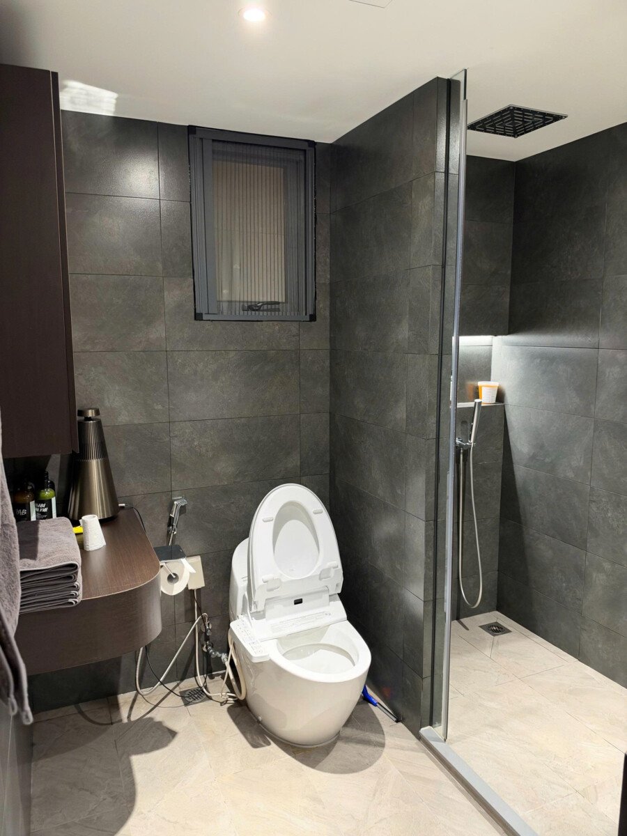 can ho co 2wc hoan thien nhu hinh 1 - Bán gấp căn hộ 3pn - 151m2 tòa C chung cư Scenic Valley 1 giá 13 tỷ