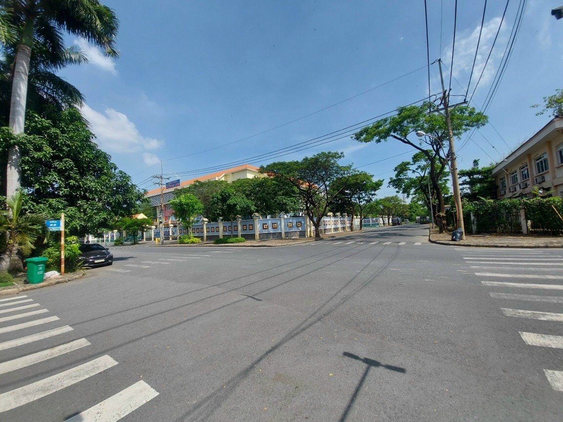 duong tan phu lo gioi 21m - Bán gấp cặp đất nền xây tòa nhà văn phòng mặt đường Tân Phú Phú Mỹ Hưng giá 66 tỷ