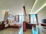 hien-trang-nha-co-17p-rong-rai