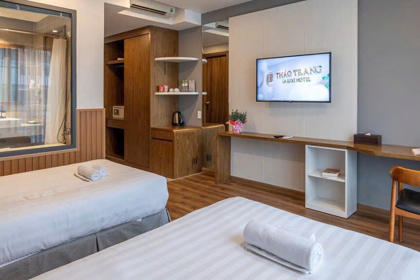 hien trang nha co 26p nhu hinh - Cho thuê khách sạn 26 phòng đường Cao Triều Phát Hưng Gia 4 giá 365tr/tháng