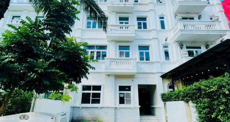 hinh anh ban biet thu chateau phu my hung 810x430 - Mua b&aacute;n biệt thự Chateau Ph&uacute; Mỹ Hưng Quận 7 gi&aacute; rẻ