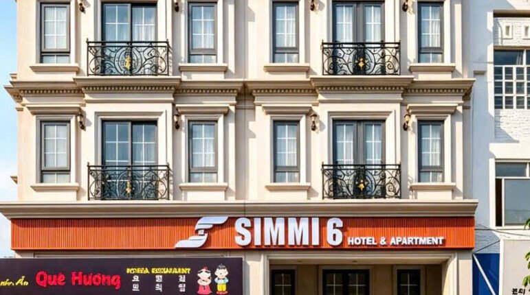 Bán tòa khách sạn Simmi đường Cao Triều Phát Phú Mỹ Hưng giá 75 tỷ