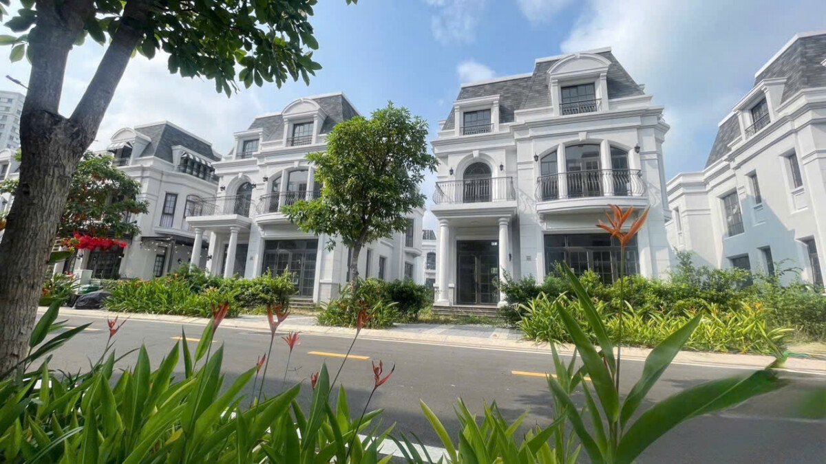 hinh anh biet thu ban - Giá mua bán nhà Biệt thự đơn lập 4pn kdc Amelie Villa Nhà Bè T10/2026