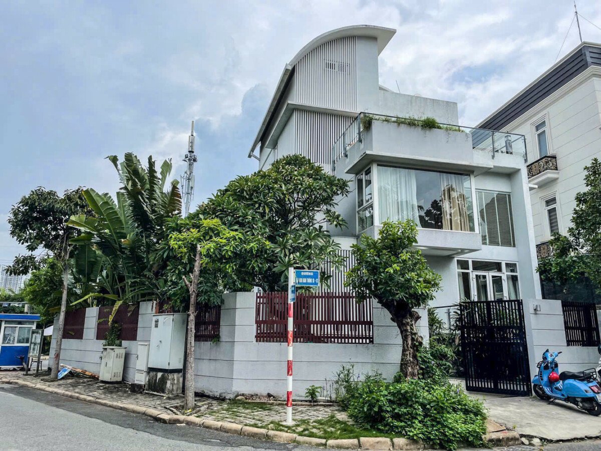 hinh anh nha biet thu a71 khu nam thong phu my hung cho thue - Cho thuê nhà Biệt thự có hồ bơi số A71 khu phố Nam Thông Phú Mỹ Hưng giá 70tr/tháng
