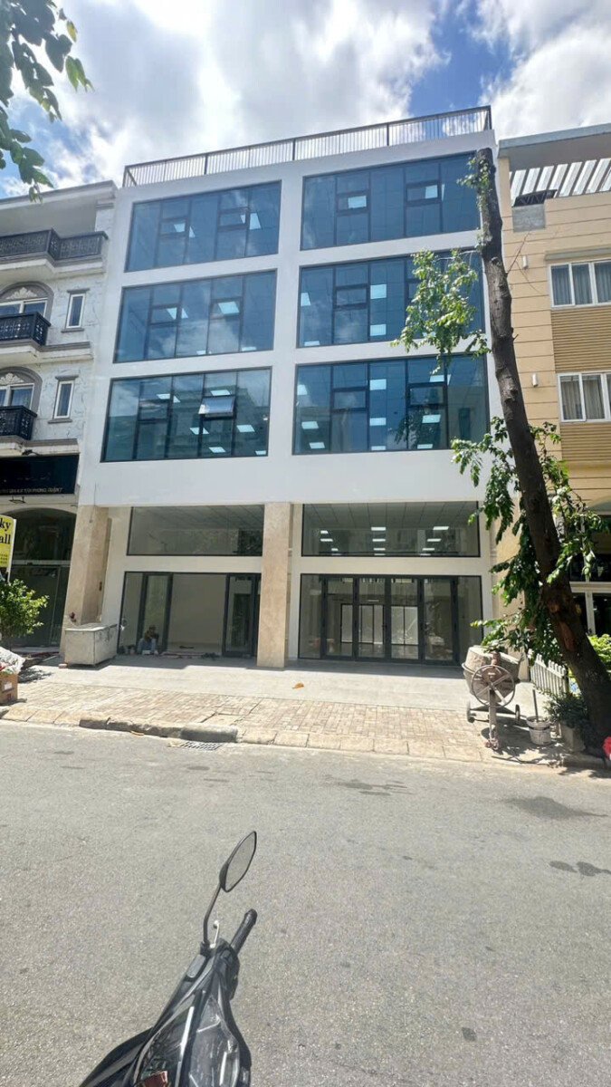 hinh anh toa nha van phong cho thue - Cho thuê tòa nhà văn phòng Nội khu Hưng Gia 4 phường Tân Hưng T10/2026