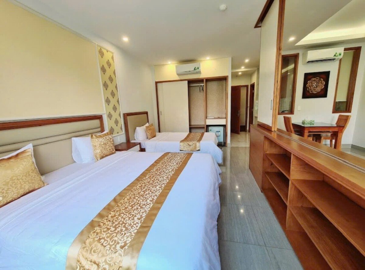 khach san cho thue co 17p - Cho thuê Khách sạn 17p đường Phan Khiêm Ích Phú Mỹ Hưng giá 200tr/tháng