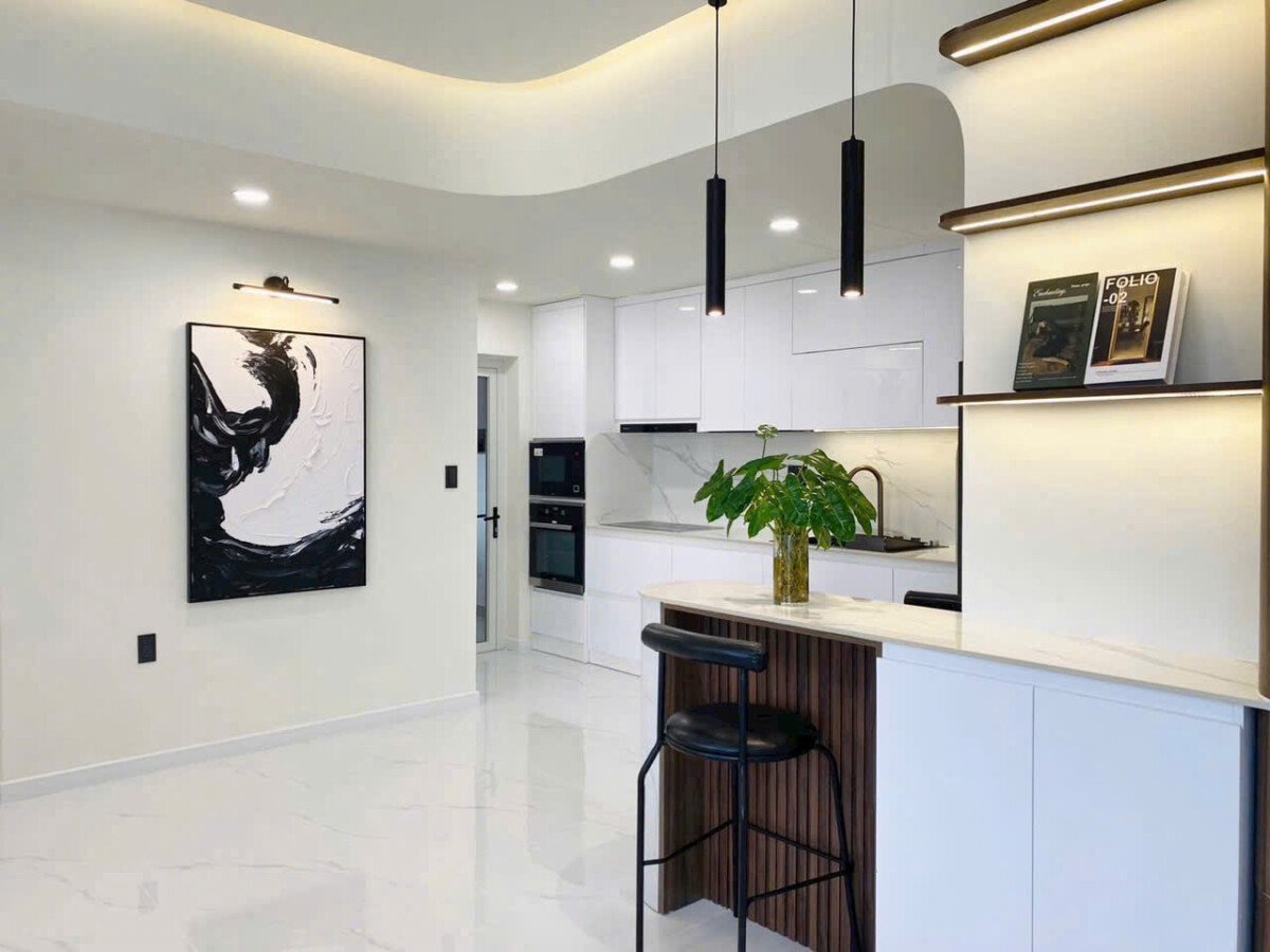 khong gian bep rong rai 3 - Giá mua bán căn hộ 3pn chung cư Grand View phường Tân Hưng T10/2026