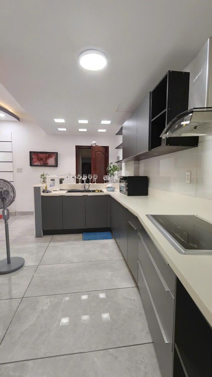 khong gian bep - Giá cho thuê căn hộ 3pn tòa A chung cư Park View phường Tân Hưng T10/2026