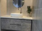 nha-co-2-wc-hoan-thien-nhu-hinh