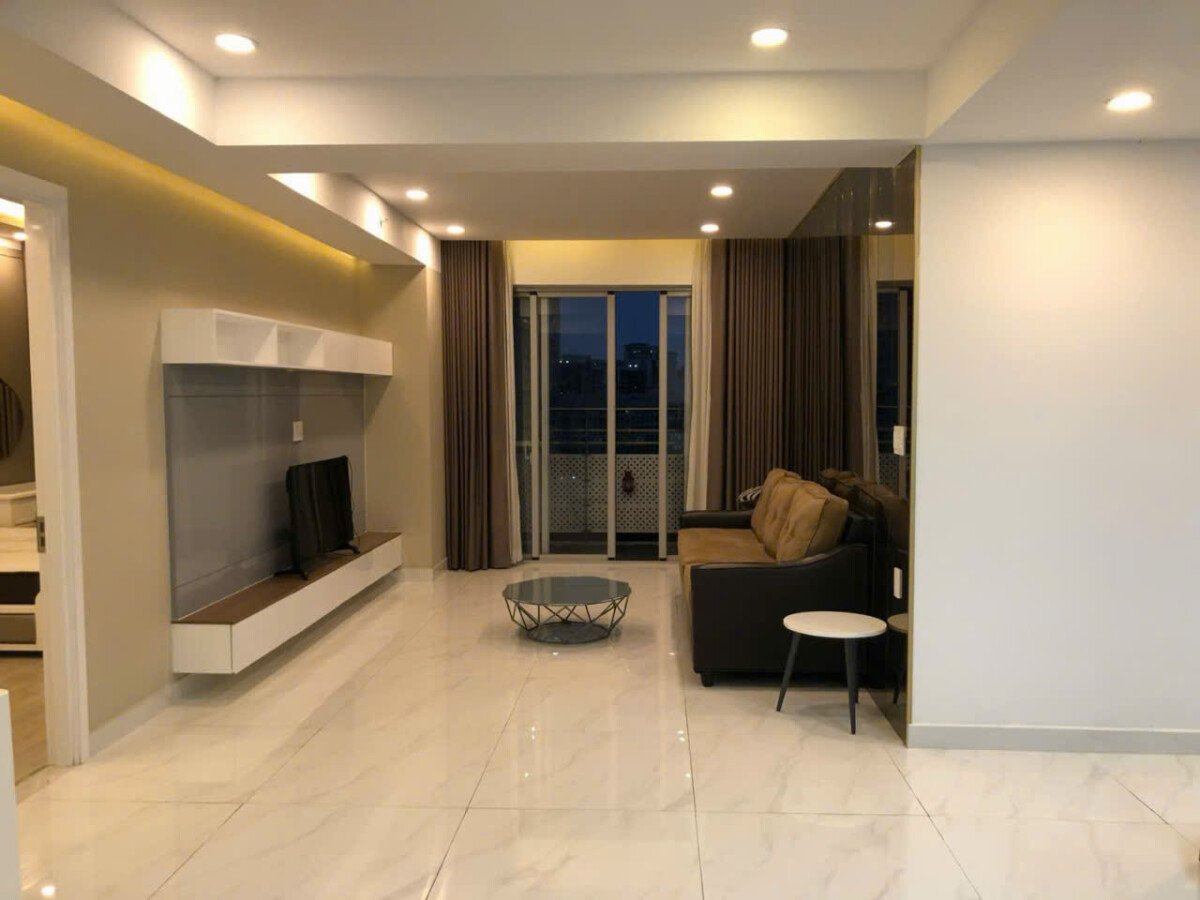 phong khach can ho 3 - Bán gấp căn hộ 3pn tòa A chung cư Scenic Valley 1 phường Tân Mỹ giá 11,8 tỷ