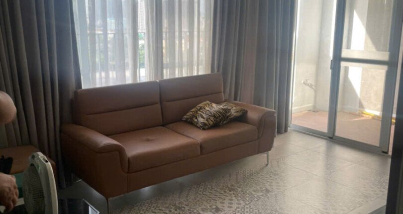 phong khach can ho ban 5 810x430 - Giảm giá bán gấp căn hộ 3pn tòa H chung cư Star Hill Phường Tân Mỹ T10/2026