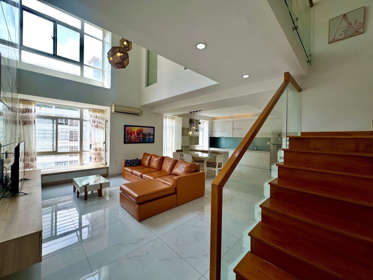 phong khach tang duoi can ho cho thue - Giá cho thuê căn hộ Penthouse 3pn tòa 6A chung cư Sky Garden 3 phường Tân Hưng T10/2026