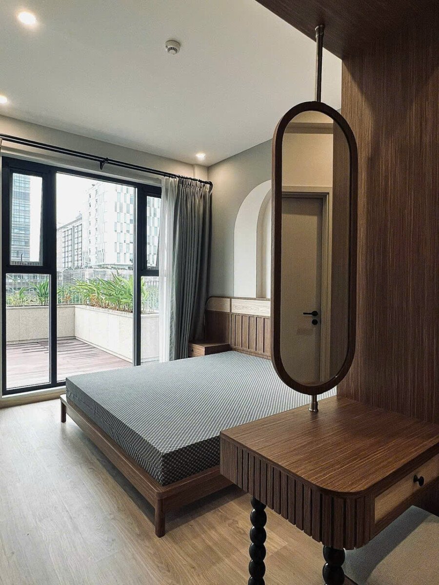 phong ngu can ho can cho thue nhanh 4 - Cho thuê căn hộ Cardinal court , căn sân vườn , 02pn, giá 33tr/tháng, nội thất cao cấp.