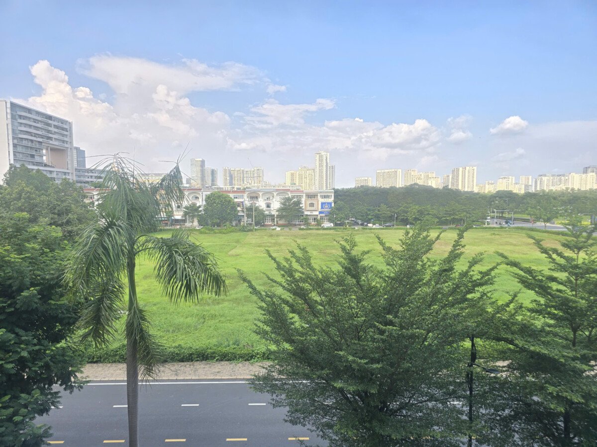 phong ngu lien ke cong vien - Giá mua bán căn hộ 3pn tòa O chung cư The Panorama phường Tân Hưng T10/2026