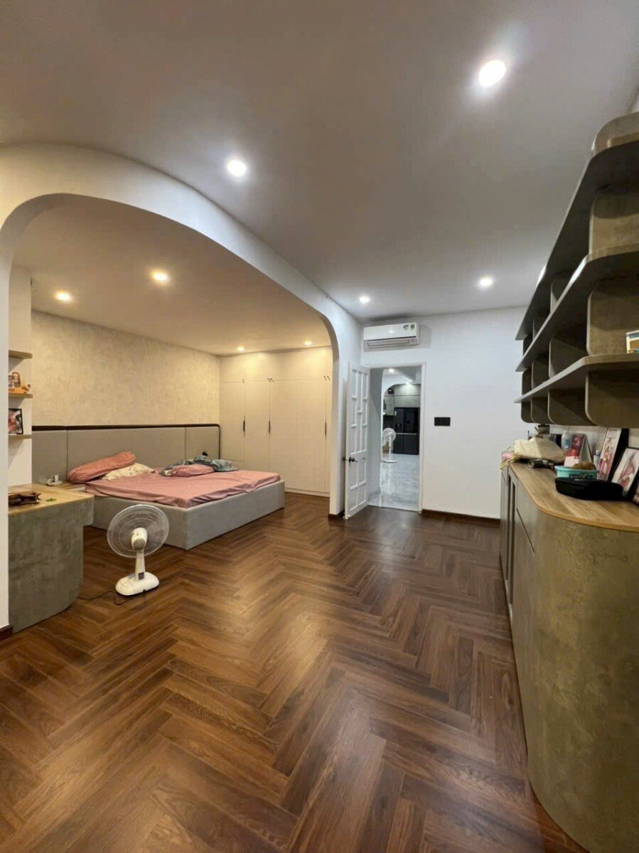 phong ngu rong rai 1 - Bán gấp căn hộ 3pn chung cư Belleza phường Tân Mỹ giá 4,8 tỷ