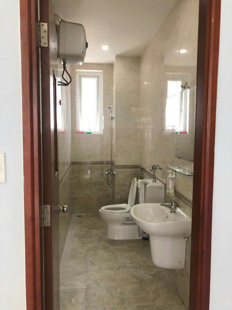 van phong co wc rieng - Giá cho thuê văn phòng đường Phan Khiêm Ích khu Hưng Gia phường Tân Hưng t10/2026