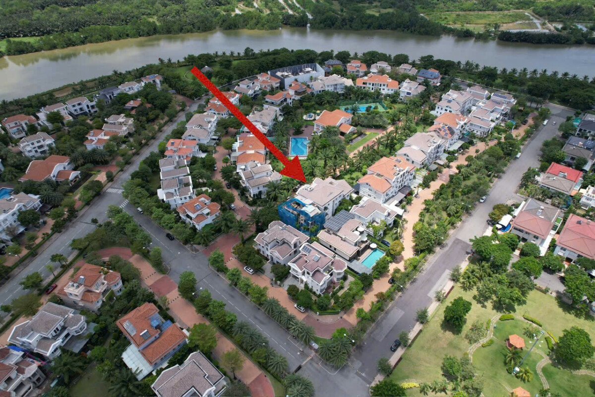 vi tri biet thu ban 2 - Bán Biệt thự Chateau Phú Mỹ Hưng, diện tích 195m2, giá 79 tỷ