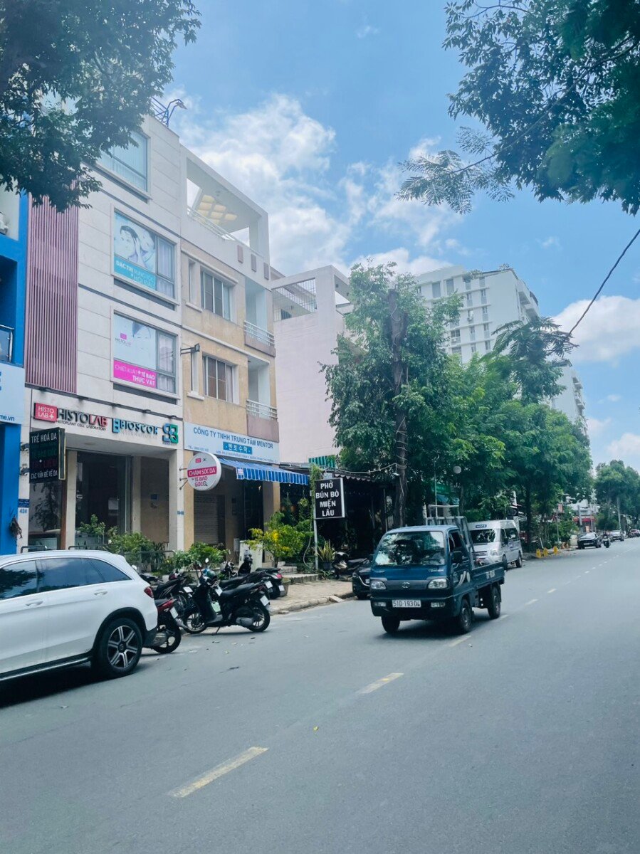 vi tri mat duong pham thai buong phuong tan hung - Giá cho thuê nhà phố có thang máy đường Phạm Thái Bường Phú Mỹ Hưng T10/2026
