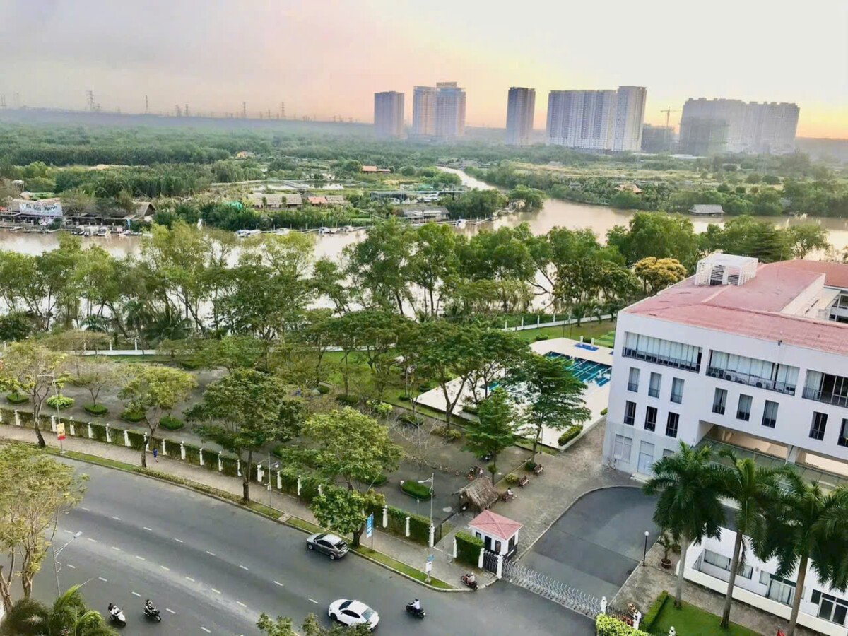 view can ho huong nam lien ke song - Giá mua bán căn hộ 3pn chung cư Grand View phường Tân Hưng T10/2026
