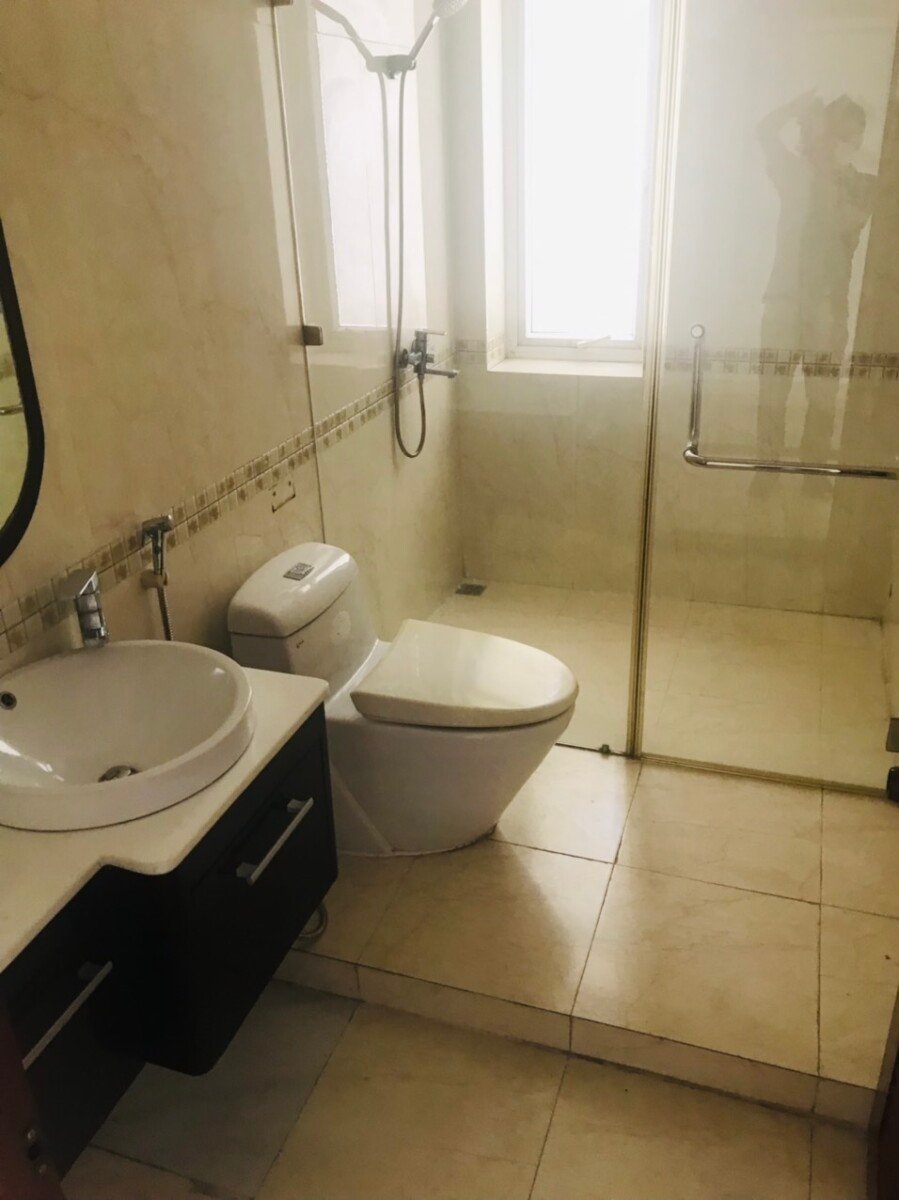 z3649971856347 030be4245cc95fdbd1e0df97d0bebe4d - Giá mua bán cặp tòa nhà văn phòng đường Nội khu Hưng Phước 4 phường Tân Hưng T10/2026